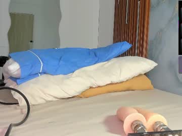 ariana_nix