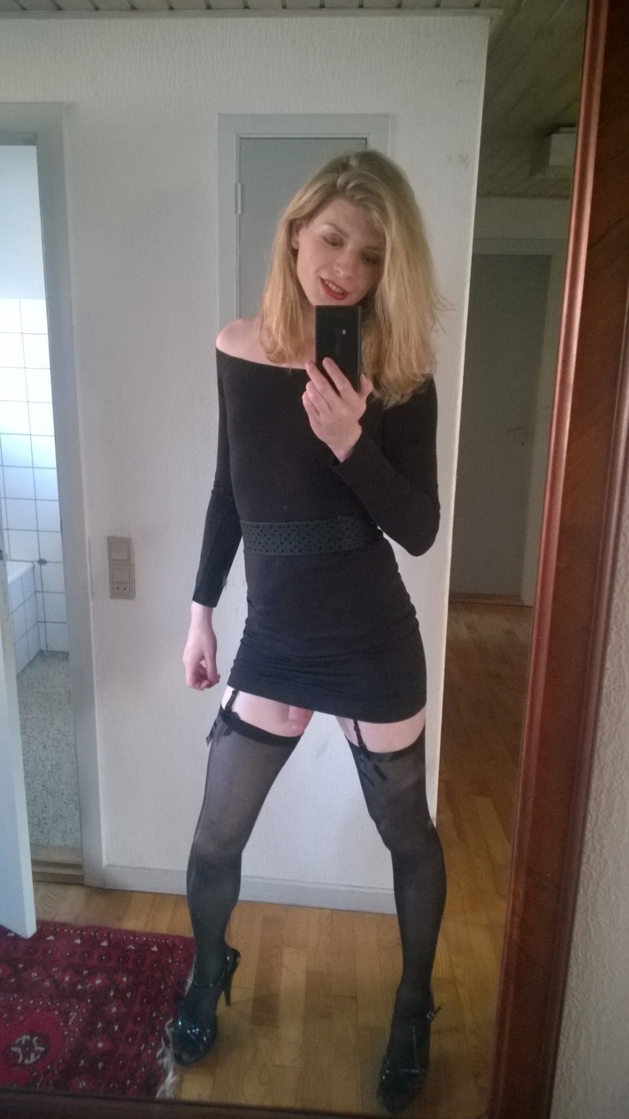 SHEMALES - TRANNY — 50
