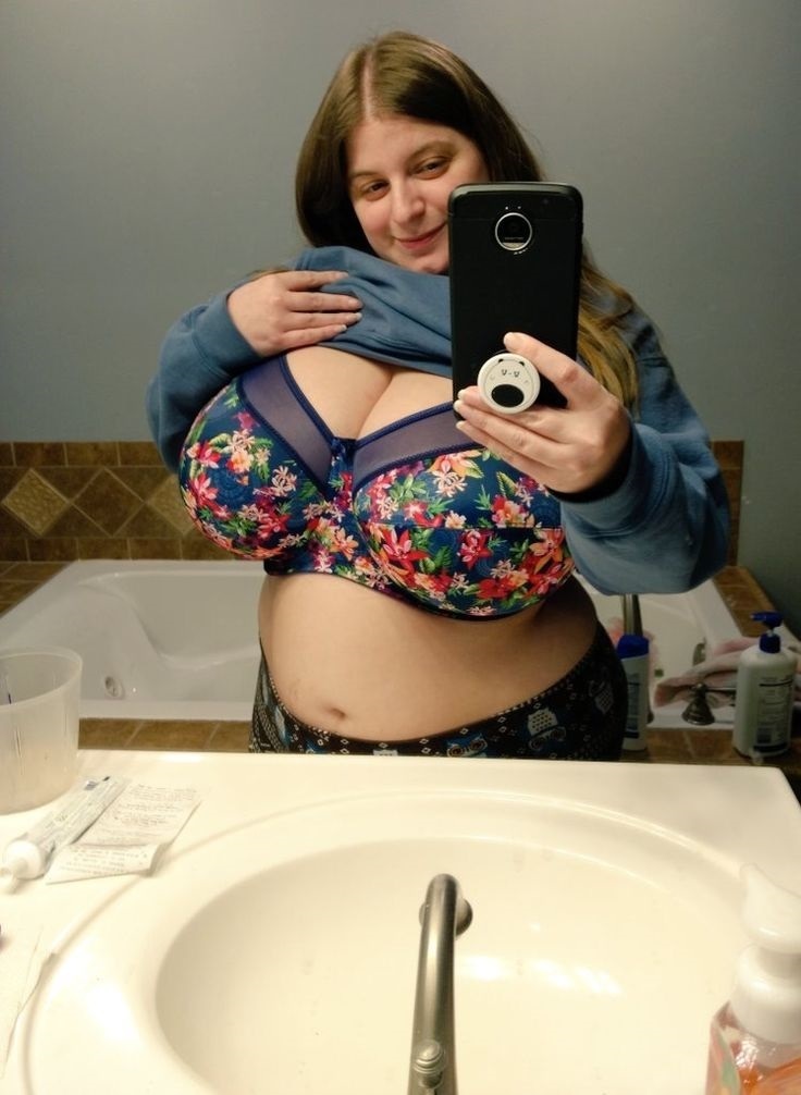 SARA RAE — 23