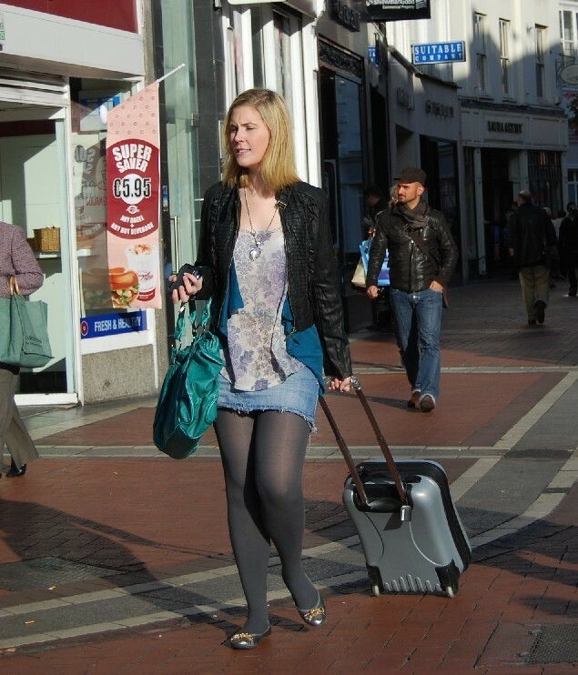 Street/public pantyhose 02 — 42