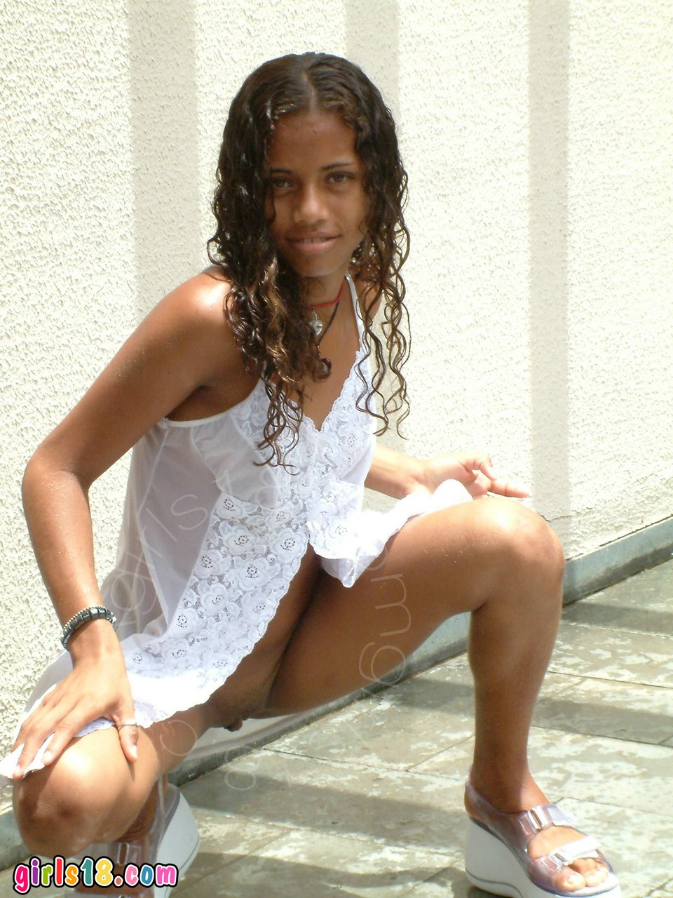 Ebony tropical — 17