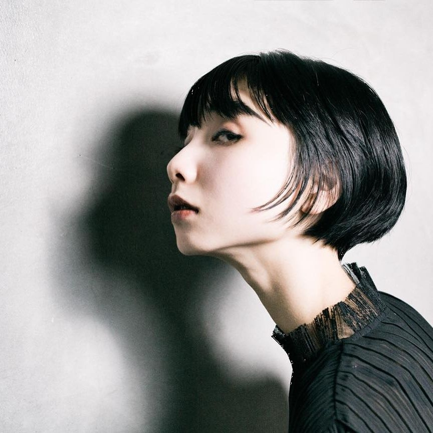 Necks, skinny bitches and bondage — 20