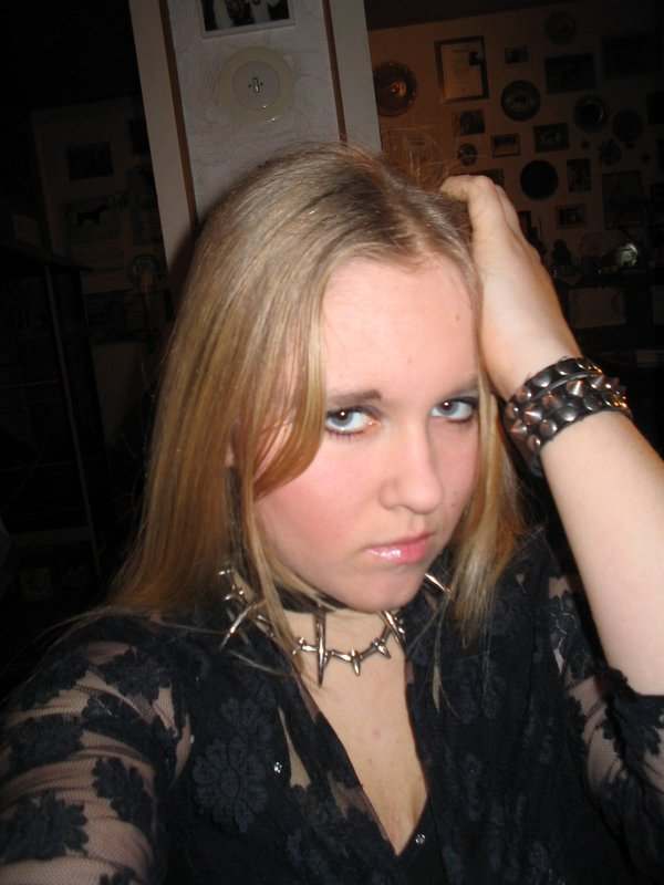 Chubby German teen posing at home — 30