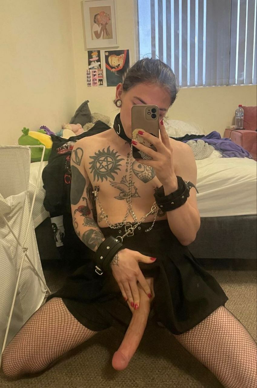 Hard dick tranny girls — 44