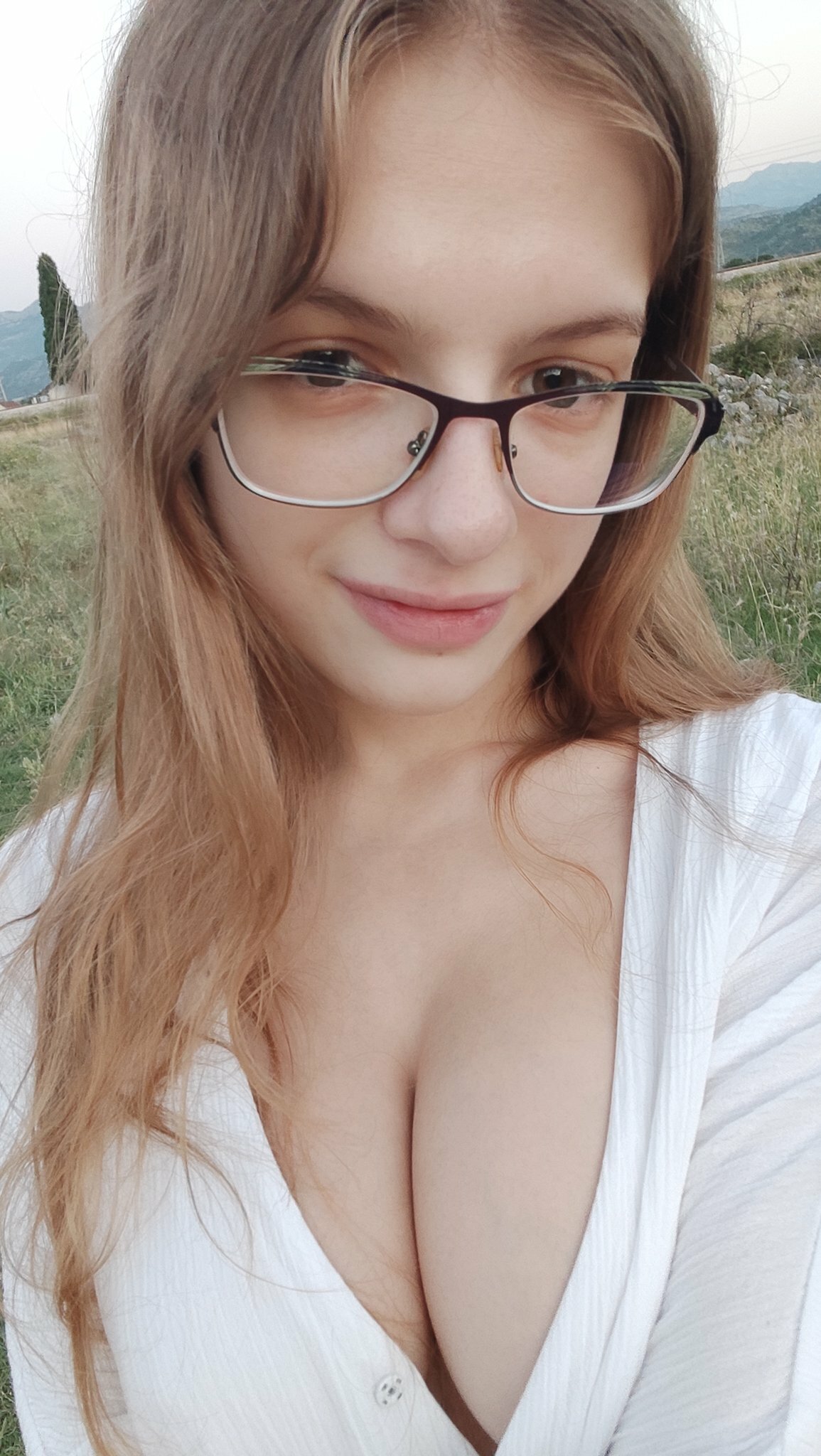 Slutty Lily pics and vids — 6